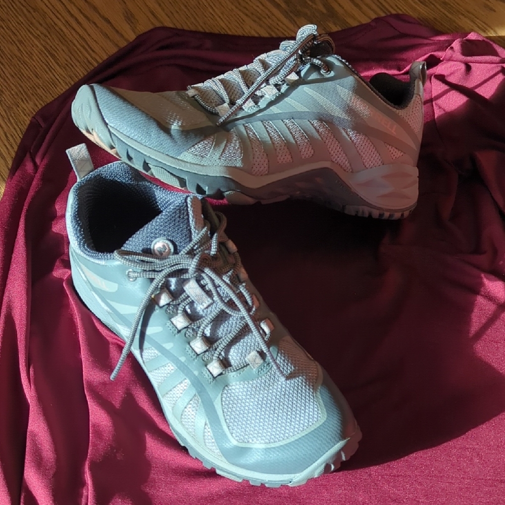 ❤️ Women's Merrell Gray 🔘athletic Shoes size 7 ❤️ 👟NICE SHOES!!!👟